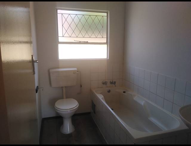 2 BEDROOM TOWNHOUSE FOR SALE IN WELTEVREDEN PARK